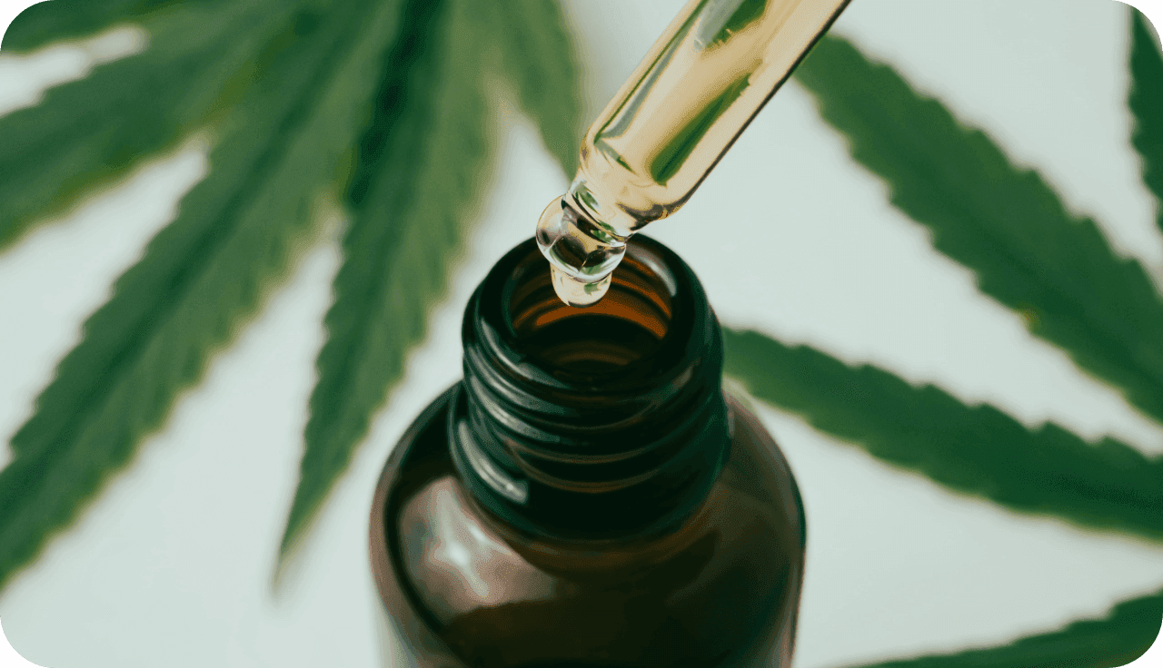 Nahaufnahme eines Fläschchen mit Pipette